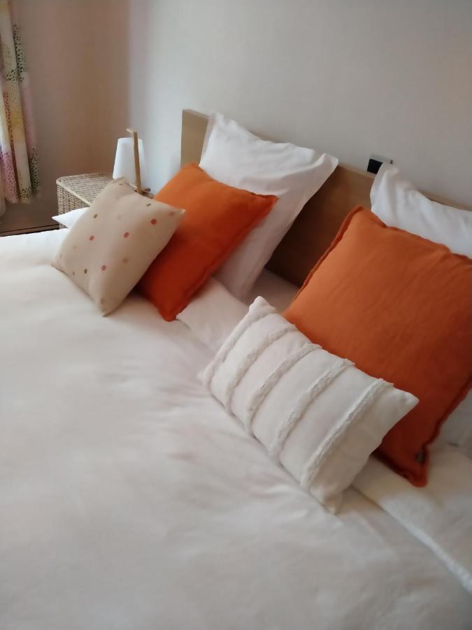 'Nulle Part Ailleurs' Apartment ดีน็อง ภายนอก รูปภาพ